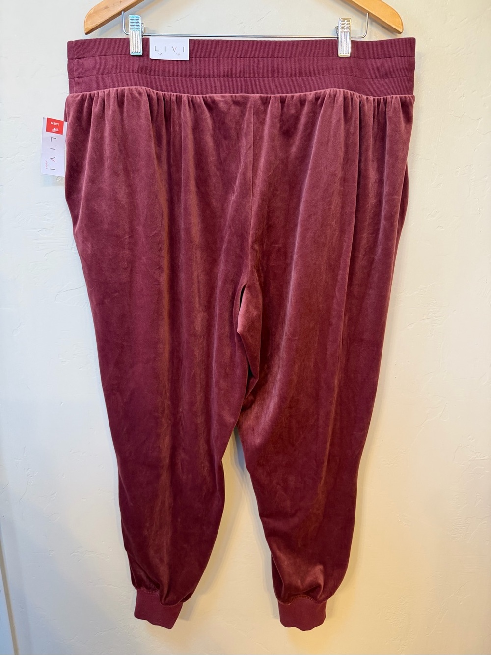 LIVI by Lane Bryant Maroon VELOUR SUIT Jacket Pants Set Plus Size 18/20 NWT - Picture 7 of 7